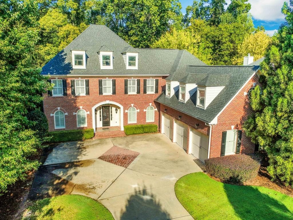 5 bedroom, 8 bathroom, 7,297 sq ft single family residence sold at 4790 E Conway Drive, Atlanta, GA 30327