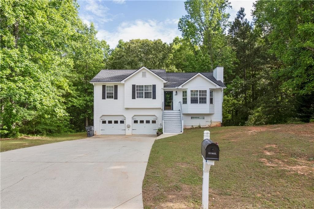 4 bedroom, 3 bathroom, 1,834 sq ft single family residence sold at 147 Blake Drive, Douglasville, GA 30134