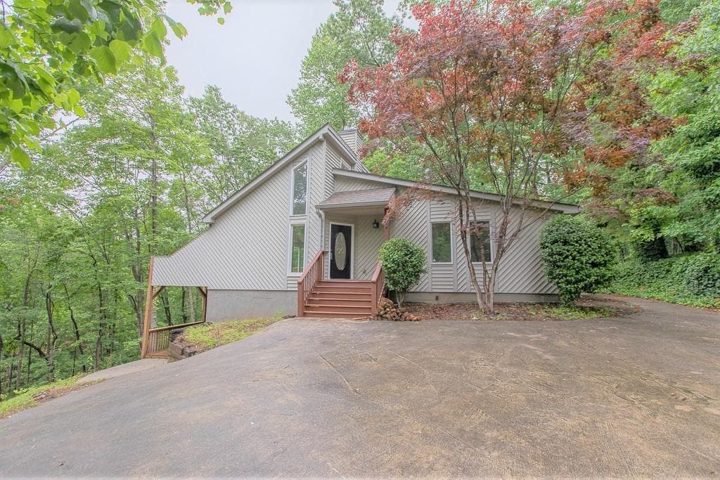5950 Quail Mountain Trail, Gainesville, GA 30506 — most recent listing photo
