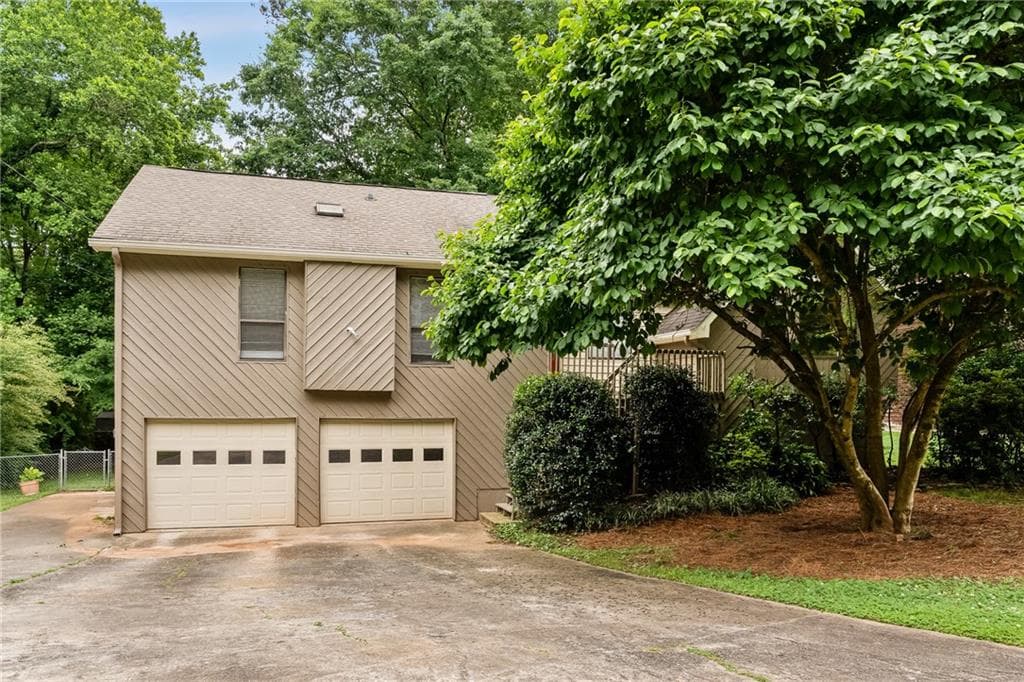 4009 Maxanne Drive, Kennesaw, GA 30144 — most recent listing photo