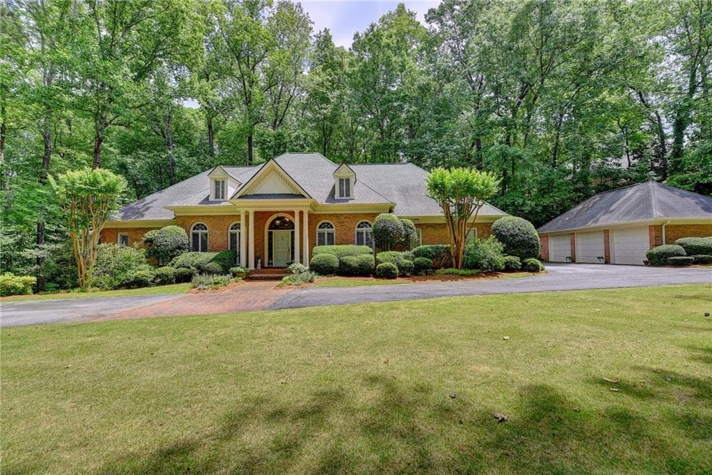 3000 Spalding Drive, Sandy Springs, GA 30350 — most recent listing photo