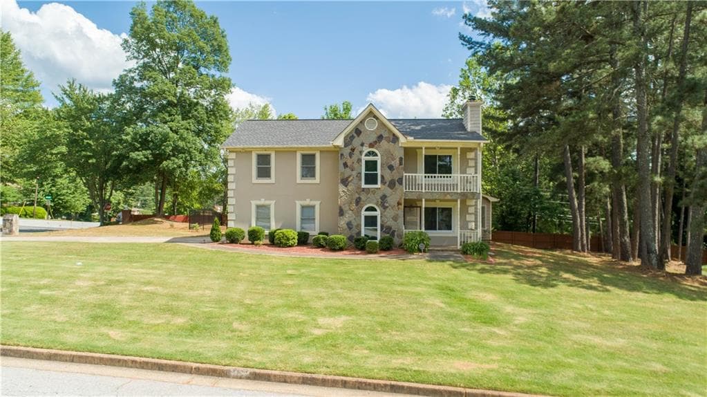 4 bedroom, 3 bathroom, 2,076 sq ft single family residence sold at 3837 Elaine Court, Decatur, GA 30034