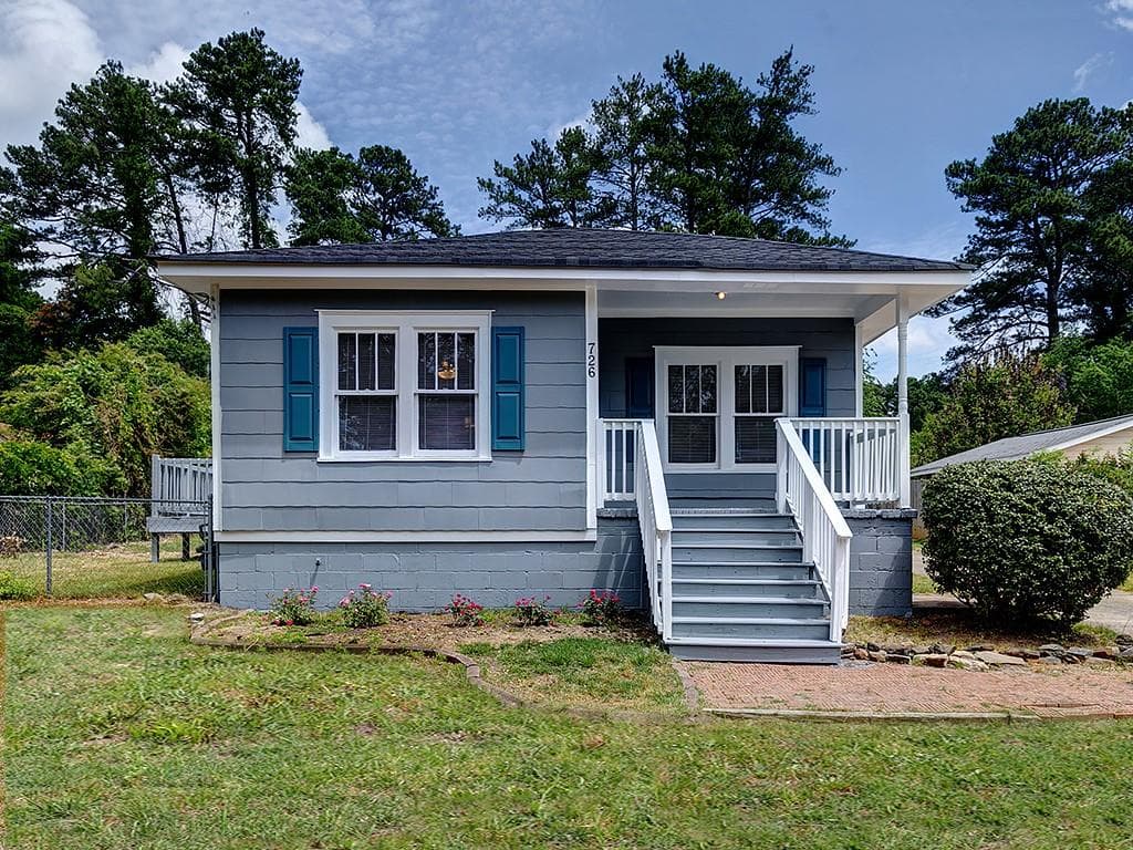 2 bedroom, 1 bathroom single family residence sold at 726 Johnson Road, Jonesboro, GA 30236