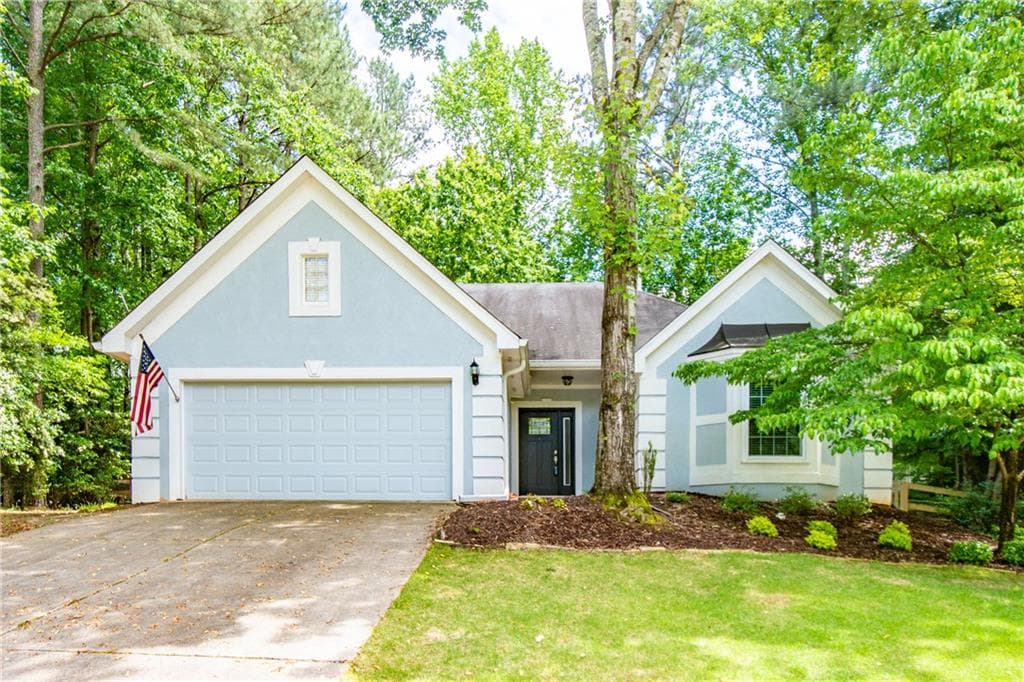 3 bedroom, 2 bathroom, 1,438 sq ft single family residence sold at 4002 Bent Willow Lane, Woodstock, GA 30189