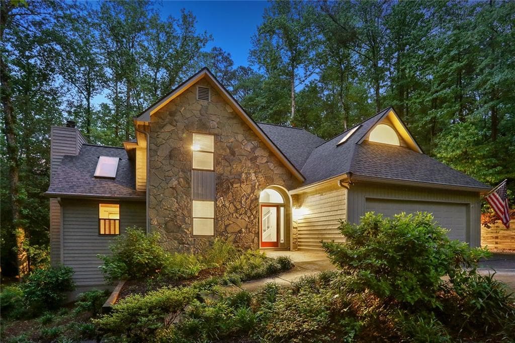 4 bedroom, 4 bathroom, 3,900 sq ft single family residence sold at 4324 Perth Trace, Roswell, GA 30075