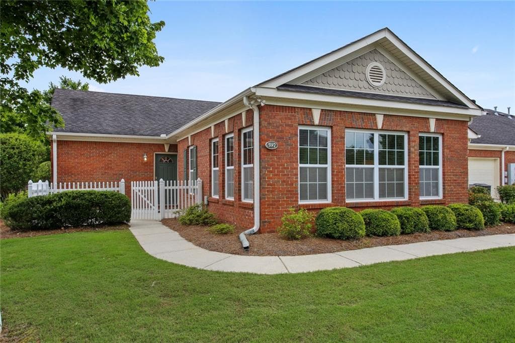 597 Sawnee Corners Drive, Cumming, GA 30040 — most recent listing photo