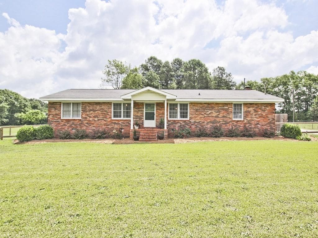 1974 Highway 211, Statham, GA 30666 — most recent listing photo