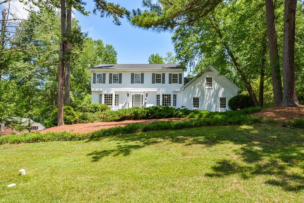 4 bedroom, 4 bathroom, 3,712 sq ft single family residence sold at 3475 Saxon Way, Marietta, GA 30062