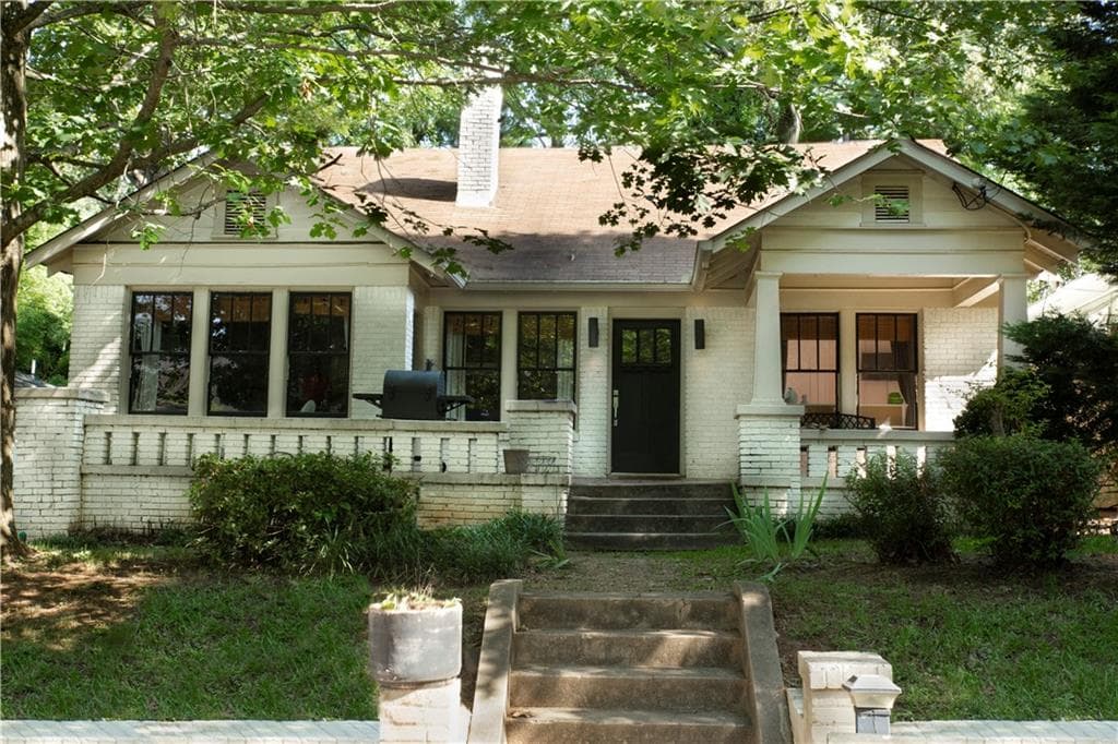 3 bedroom, 2 bathroom, 1,509 sq ft single family residence sold at 993 Woodbourne Drive, Atlanta, GA 30310