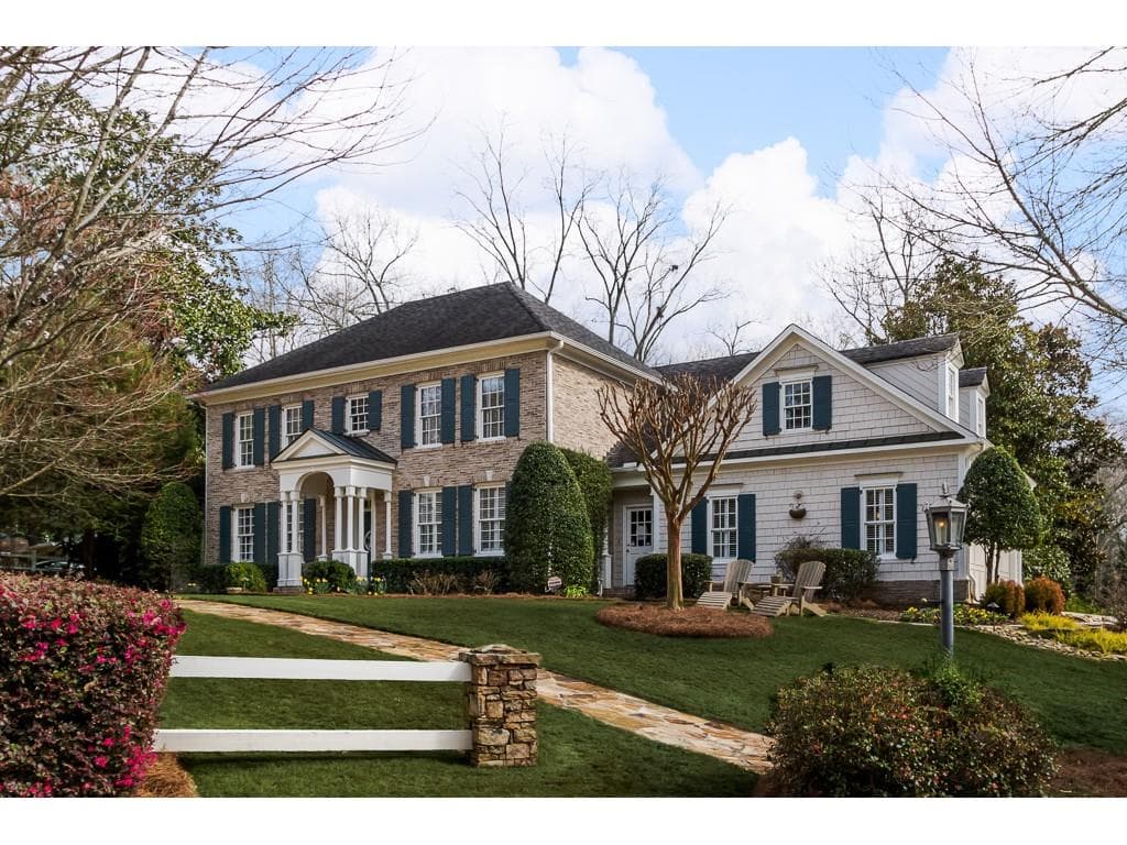 5 bedroom, 4 bathroom, 4,310 sq ft single family residence sold at 4261 Potters Walk, Atlanta, GA 30342