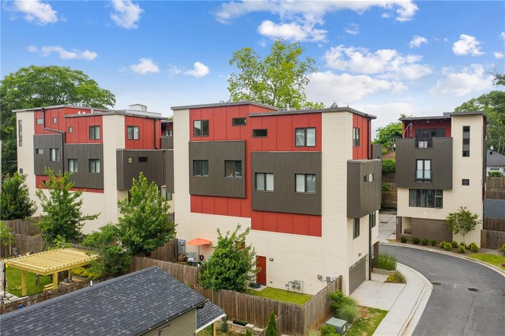 3 bedroom, 4 bathroom, 2,010 sq ft townhouse sold at 504 Rankin Street 10, Atlanta, GA 30308
