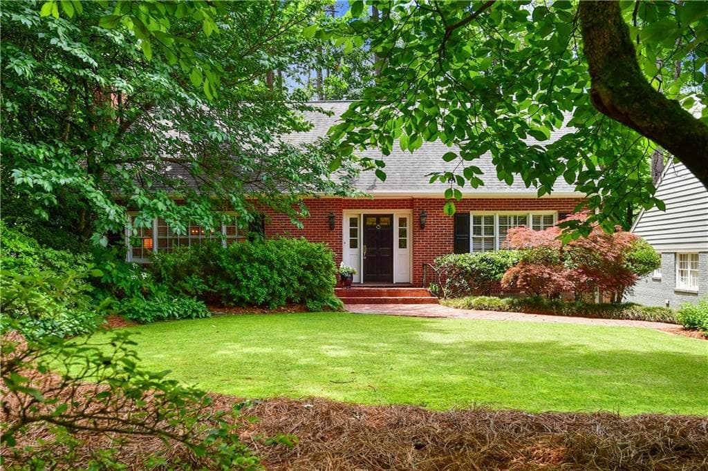 4 bedroom, 2 bathroom, 2,833 sq ft single family residence sold at 956 Clifton Road, Atlanta, GA 30307