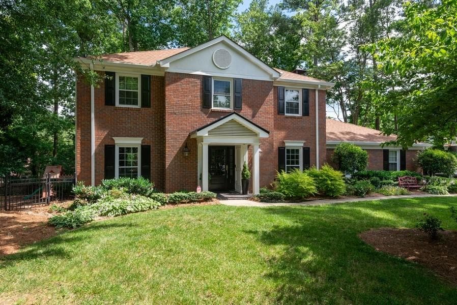 700 Schooner Circle, Sandy Springs, GA 30328 — most recent listing photo