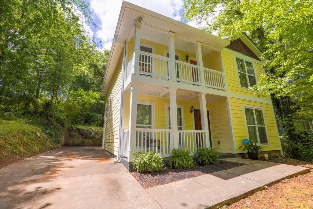 4 bedroom, 3 bathroom, 1,662 sq ft single family residence sold at 134 Park Avenue, Atlanta, GA 30315