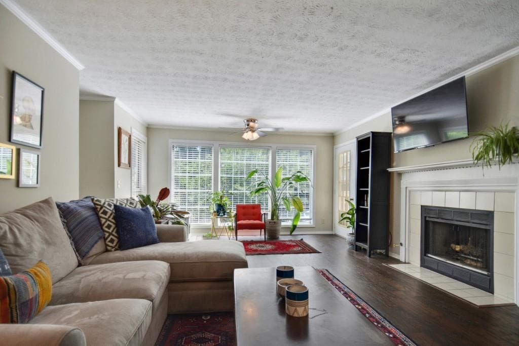 210 Gettysburg Place, Sandy Springs, GA 30350 — most recent listing photo