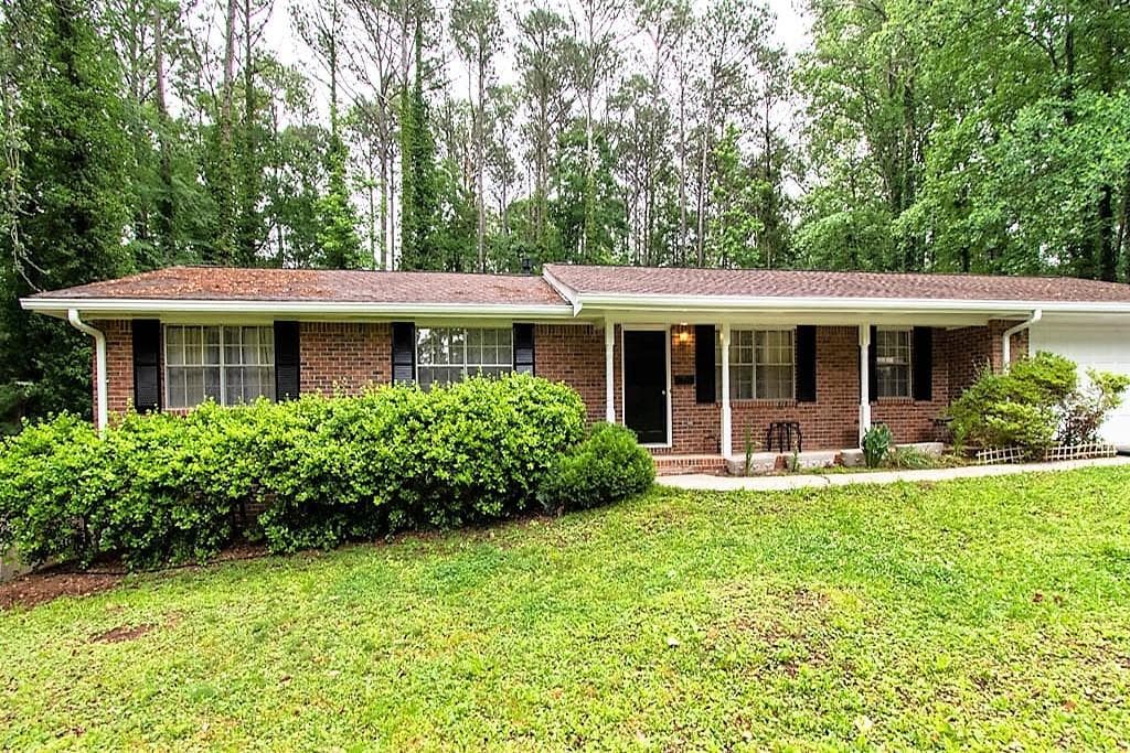 872 Pinecrest Terrace, Lilburn, GA 30047 — most recent listing photo