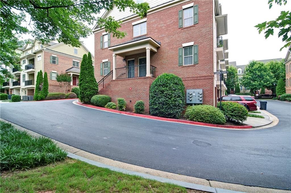 200 Le Gran Cove, Sandy Springs, GA 30328 — most recent listing photo