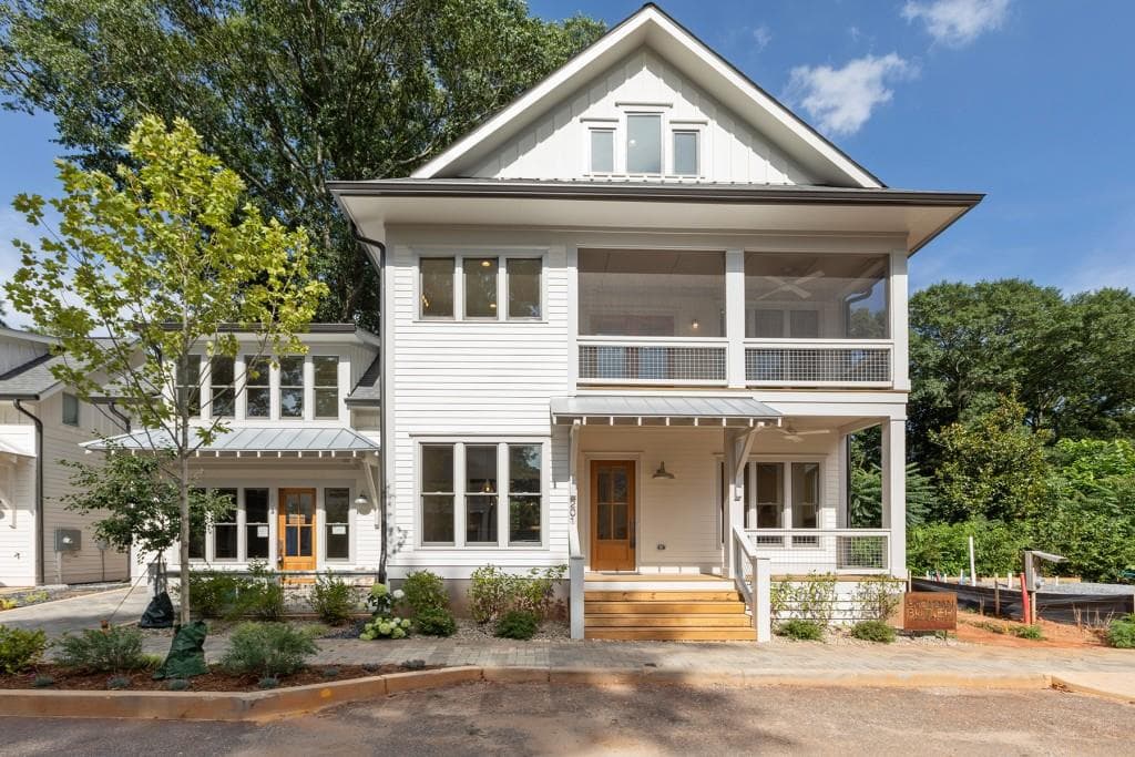 3 bedroom, 3 bathroom, 2,370 sq ft townhouse sold at 201 La France Walk, Atlanta, GA 30307