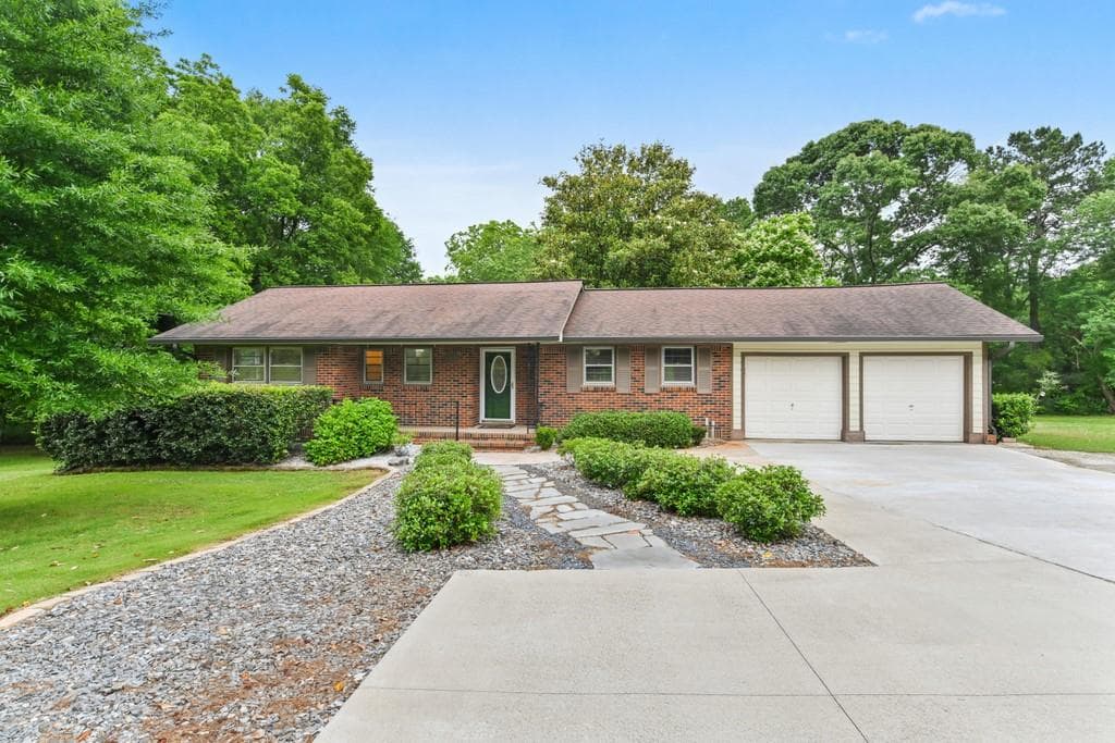 603 Hurt Road, Smyrna, GA 30082 — most recent listing photo