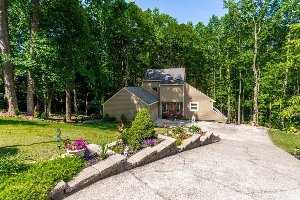 3 bedroom, 2 bathroom, 3,212 sq ft single family residence sold at 2481 Woodfern Court, Marietta, GA 30062