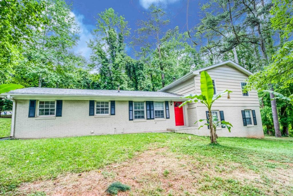 2835 Castle Drive, Lawrenceville, GA 30044 — most recent listing photo