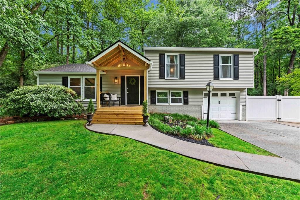 301 Cross Gate Drive, Marietta, GA 30068 — most recent listing photo