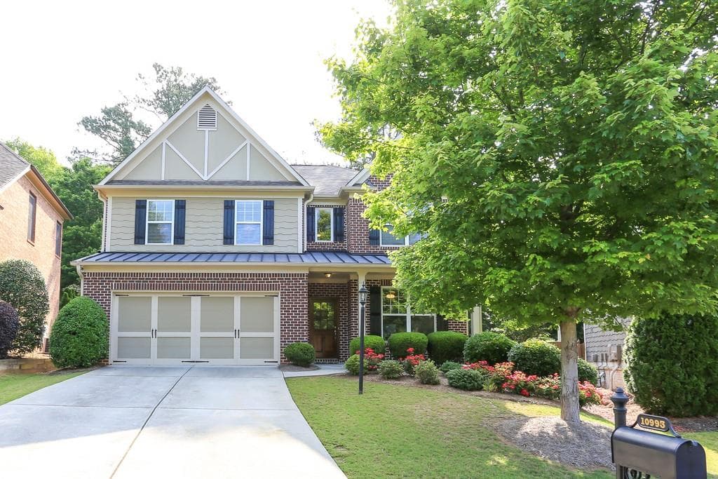 4 bedroom, 4 bathroom, 2,574 sq ft single family residence sold at 10993 Waters Road, Alpharetta, GA 30022