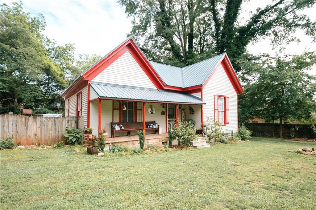169 Pine Street, Commerce, GA 30529 — most recent listing photo