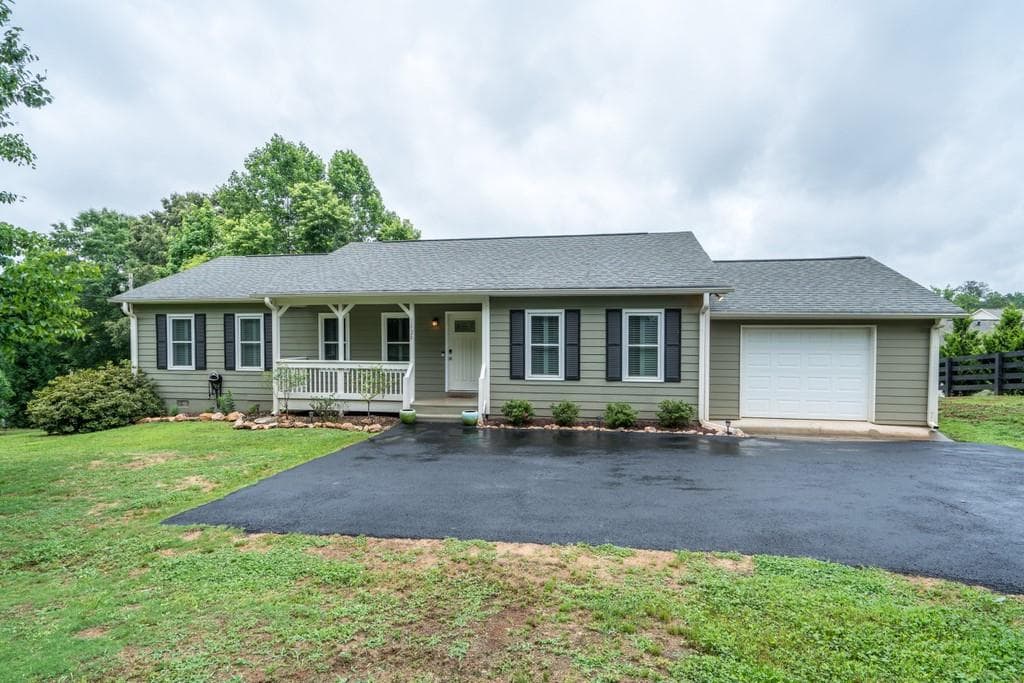 3 bedroom, 2 bathroom, 1,416 sq ft single family residence sold at 3029 Trickum Road, Woodstock, GA 30188