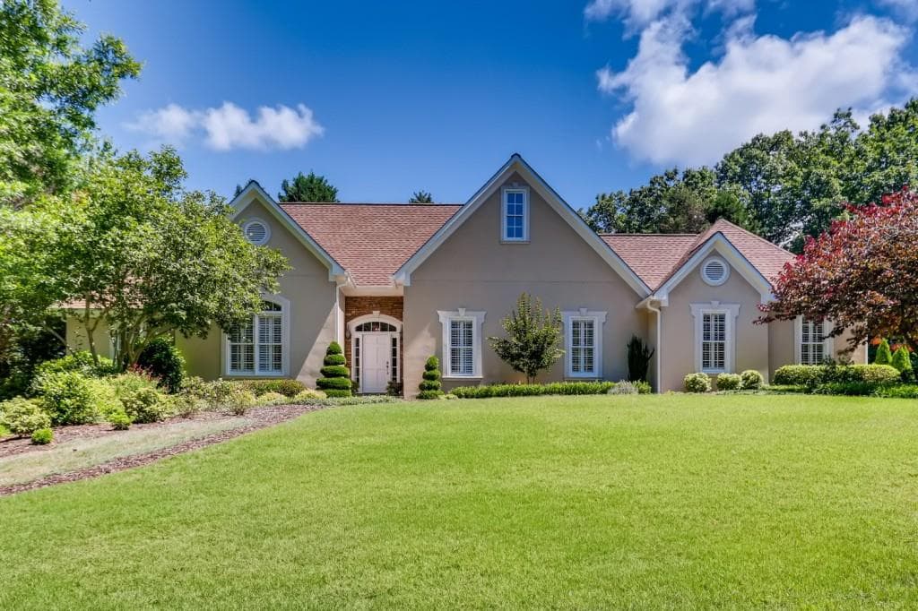4 bedroom, 4 bathroom, 4,387 sq ft single family residence sold at 275 Foxley Way, Roswell, GA 30075