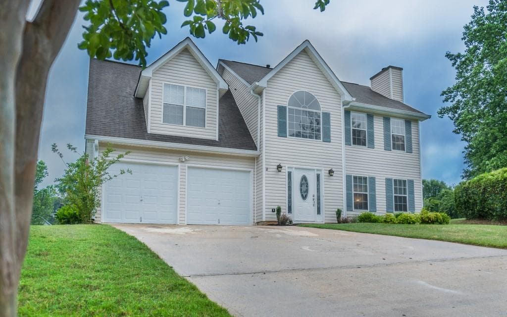 6520 Manor Creek Drive, Douglasville, GA 30135 — most recent listing photo