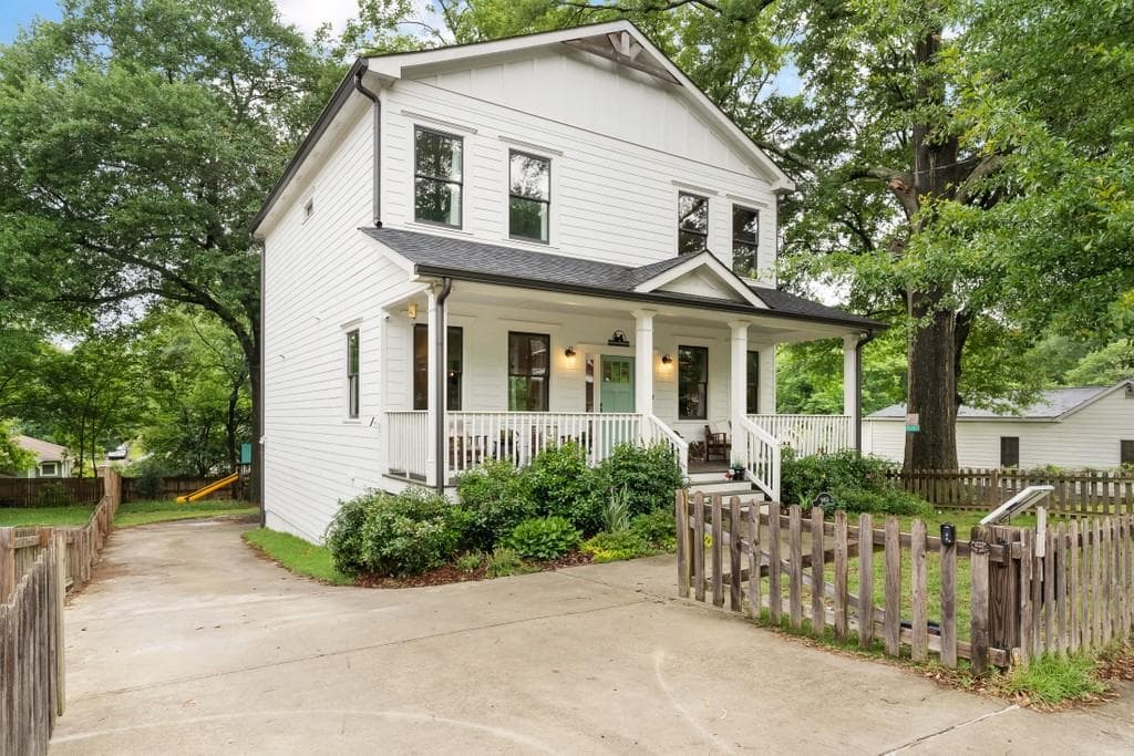 4 bedroom, 4 bathroom, 2,500 sq ft single family residence sold at 980 Rice Street, Atlanta, GA 30318