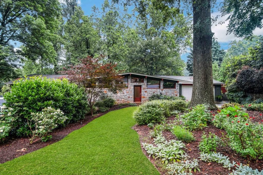 5 bedroom, 4 bathroom, 4,852 sq ft single family residence sold at 1164 Bonview Lane, Atlanta, GA 30324