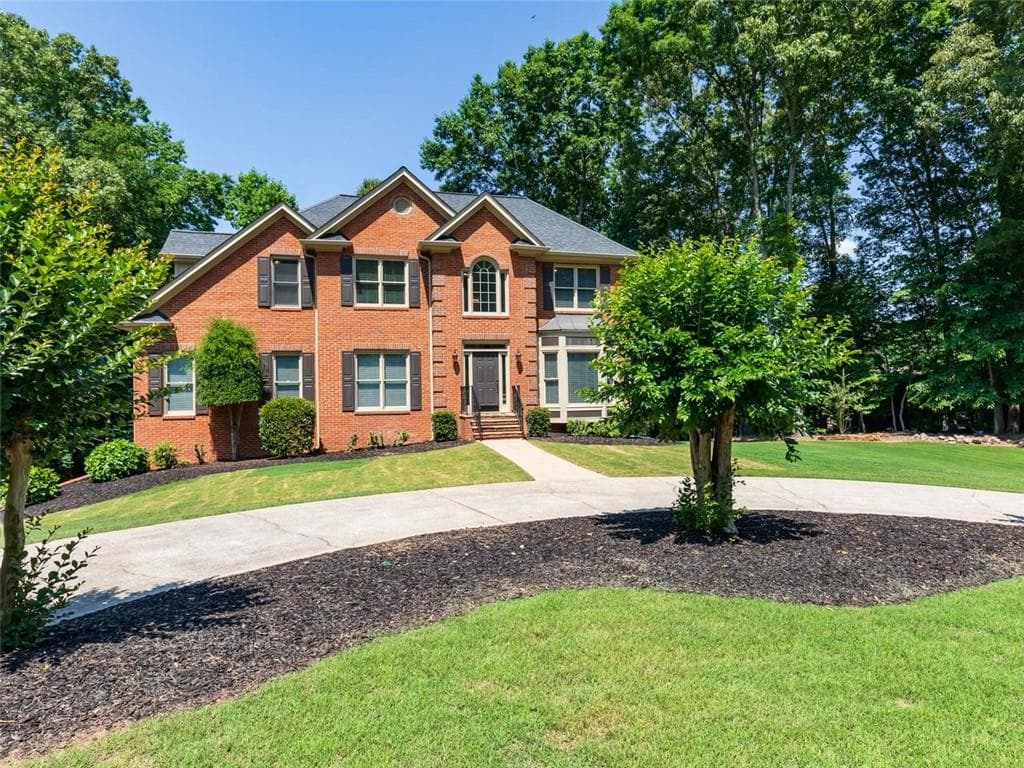 4 bedroom, 4 bathroom, 2,935 sq ft single family residence sold at 3550 Sweetwater Drive, Cumming, GA 30041