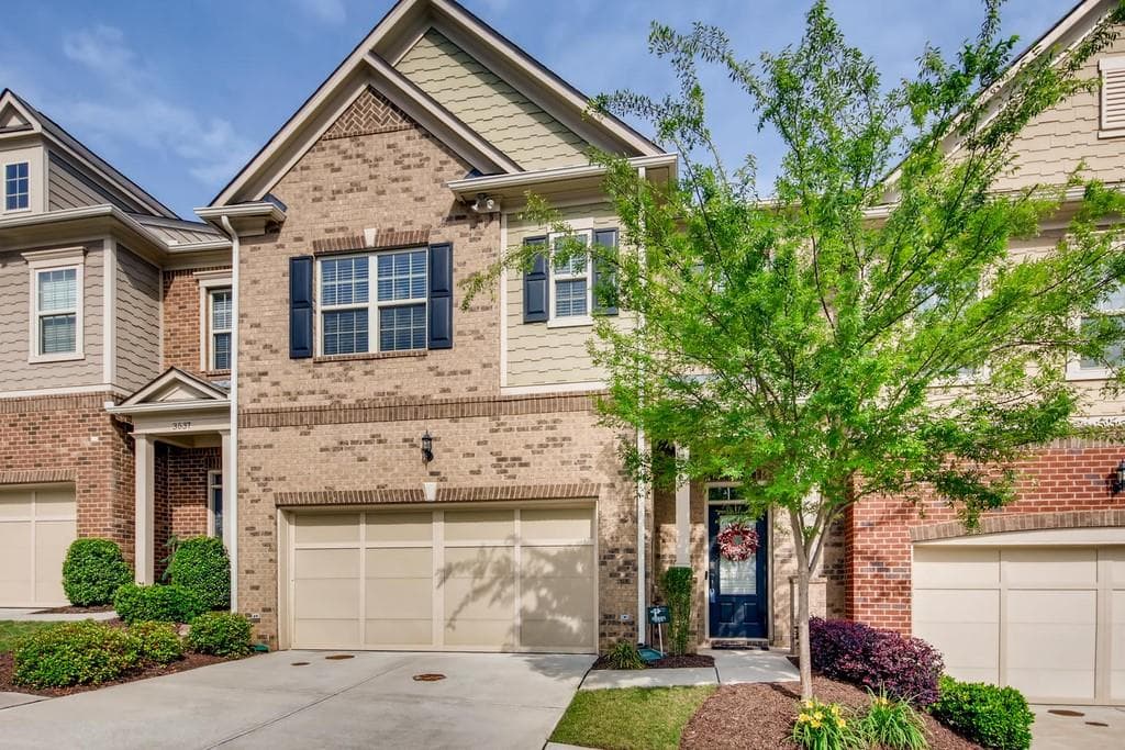 4 bedroom, 4 bathroom, 2,856 sq ft townhouse sold at 3541 Ashcroft Drive, Smyrna, GA 30080