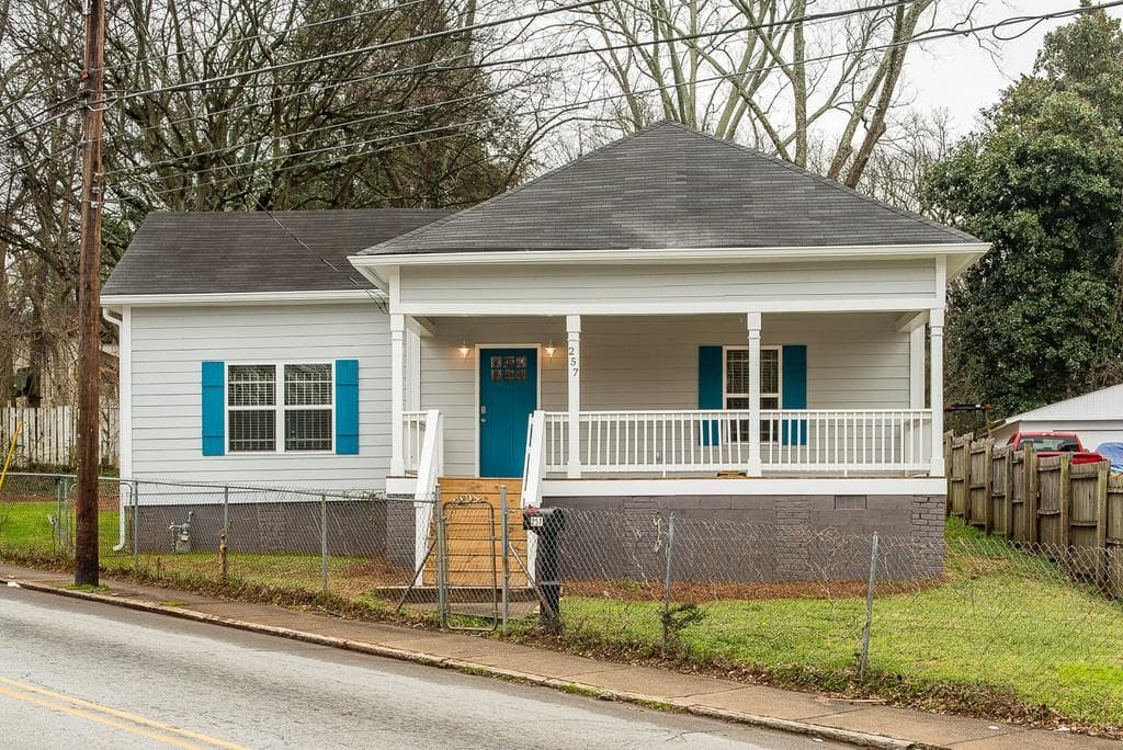 3 bedroom, 3 bathroom, 1,444 sq ft single family residence sold at 257 Claire Drive, Atlanta, GA 30315