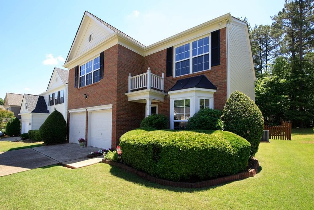 3 bedroom, 3 bathroom, 1,861 sq ft single family residence sold at 576 Ashland Parkway, Woodstock, GA 30189