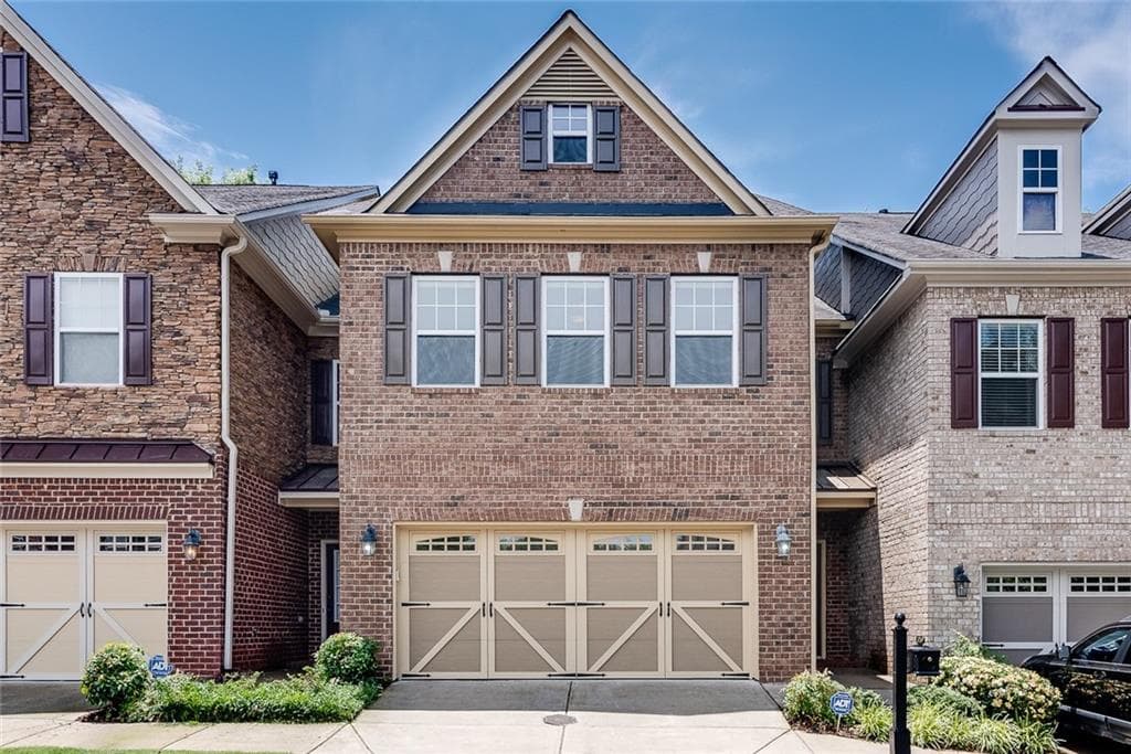3 bedroom, 3 bathroom, 2,457 sq ft townhouse sold at 3269 Bluejay Lane, Alpharetta, GA 30022