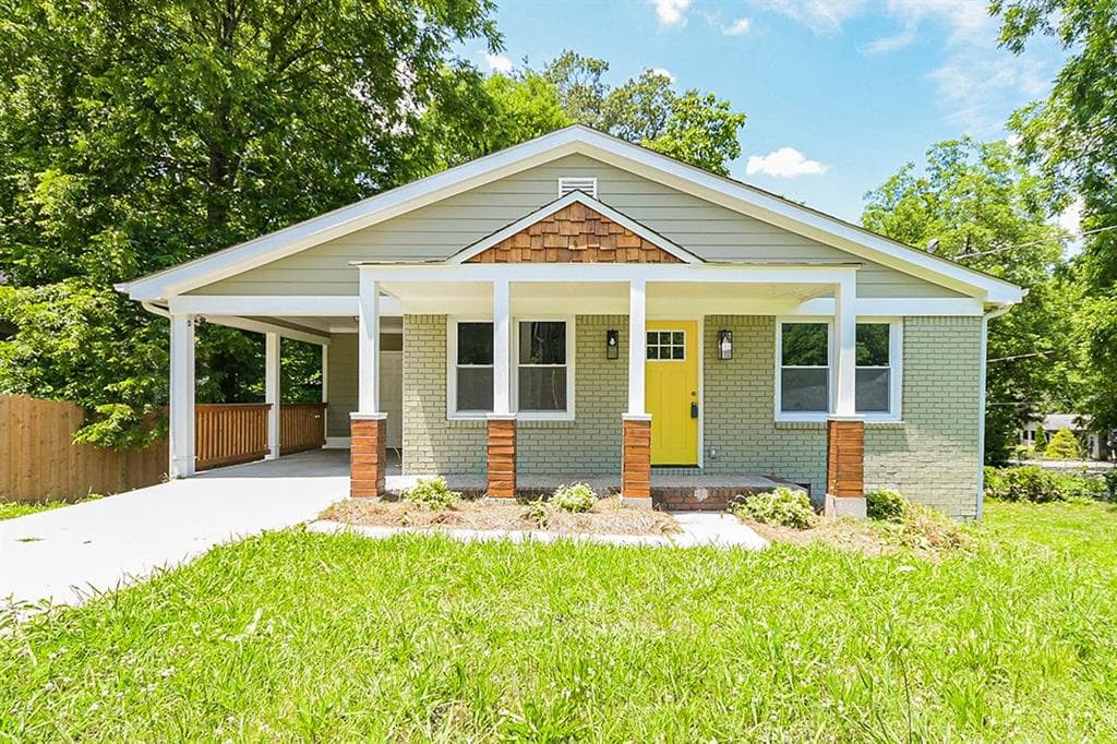 3 bedroom, 2 bathroom, 1,244 sq ft single family residence sold at 906 Hollywood Road, Atlanta, GA 30318