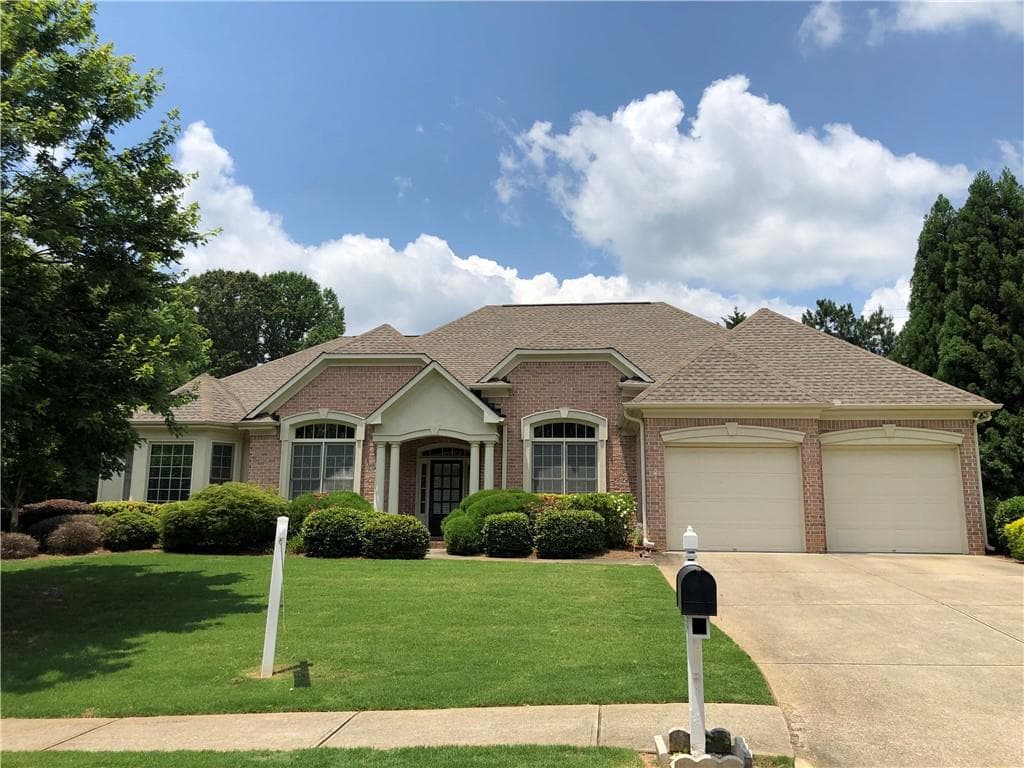 4 bedroom, 3 bathroom, 2,923 sq ft single family residence sold at 905 Laurelwood Court, Canton, GA 30115