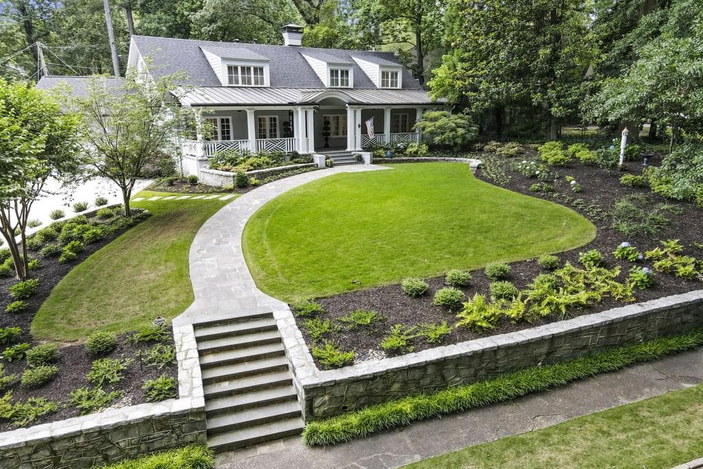 5 bedroom, 4 bathroom, 4,275 sq ft single family residence sold at 2095 Springlake Drive, Atlanta, GA 30305