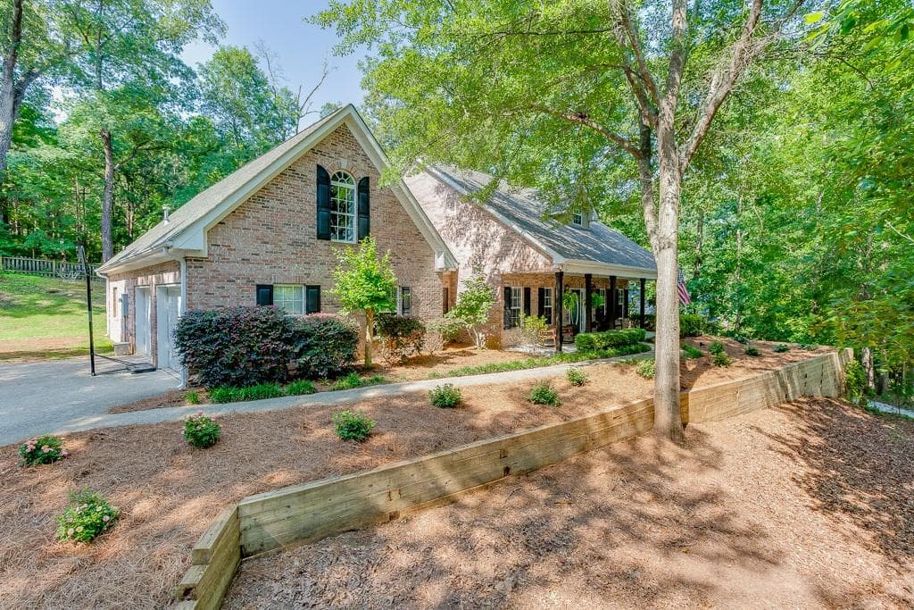 190 Millwood Drive, Commerce, GA 30529 — most recent listing photo