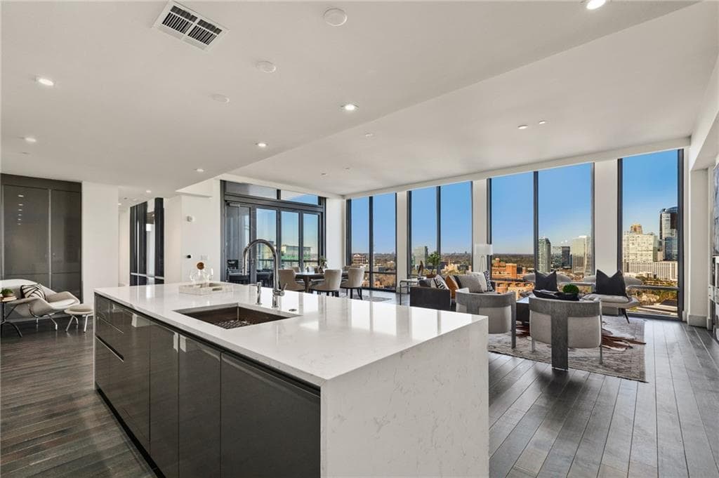 3 bedroom, 4 bathroom, 3,867 sq ft condominium sold at 3107 Peachtree Road 1902, Atlanta, GA 30305