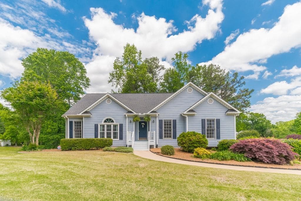 4 bedroom, 3 bathroom, 2,220 sq ft single family residence sold at 405 Windsor Way, Canton, GA 30115