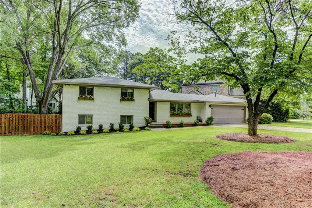 3 bedroom, 3 bathroom, 2,002 sq ft single family residence sold at 2902 Lavista Court, Decatur, GA 30033