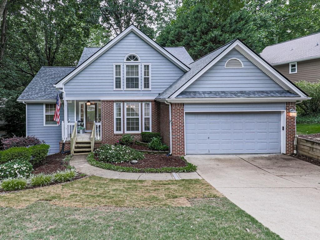 4 bedroom, 3 bathroom, 2,124 sq ft single family residence sold at 3702 Broken Arrow Lane, Woodstock, GA 30189