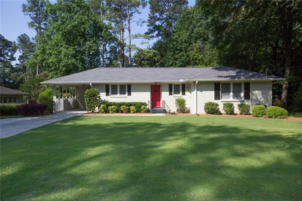 3 bedroom, 2 bathroom, 1,226 sq ft single family residence sold at 2702 Ashford Road, Brookhaven, GA 30319
