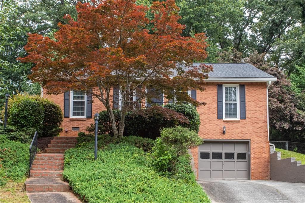 2 bedroom, 2 bathroom, 1,496 sq ft single family residence sold at 3238 Valaire Drive, Decatur, GA 30033