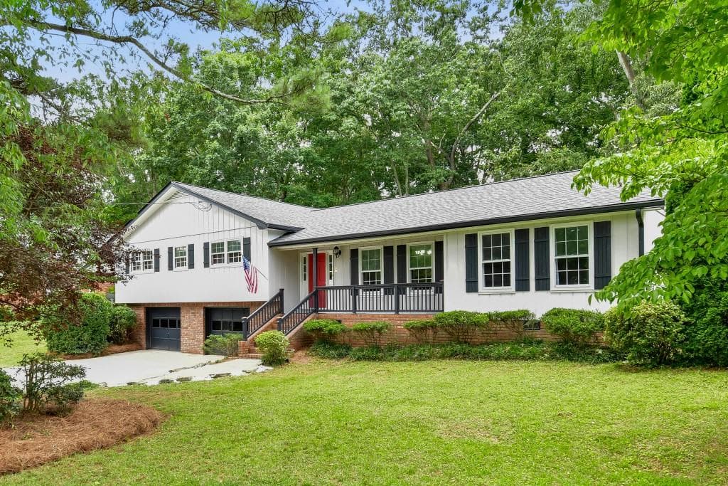 3 bedroom, 2 bathroom, 2,021 sq ft single family residence sold at 2927 Missy Drive, Marietta, GA 30062