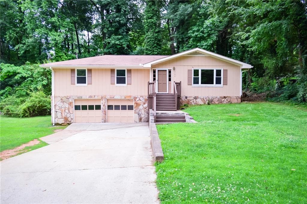 2086 Freywood Drive, Marietta, GA 30067 — most recent listing photo